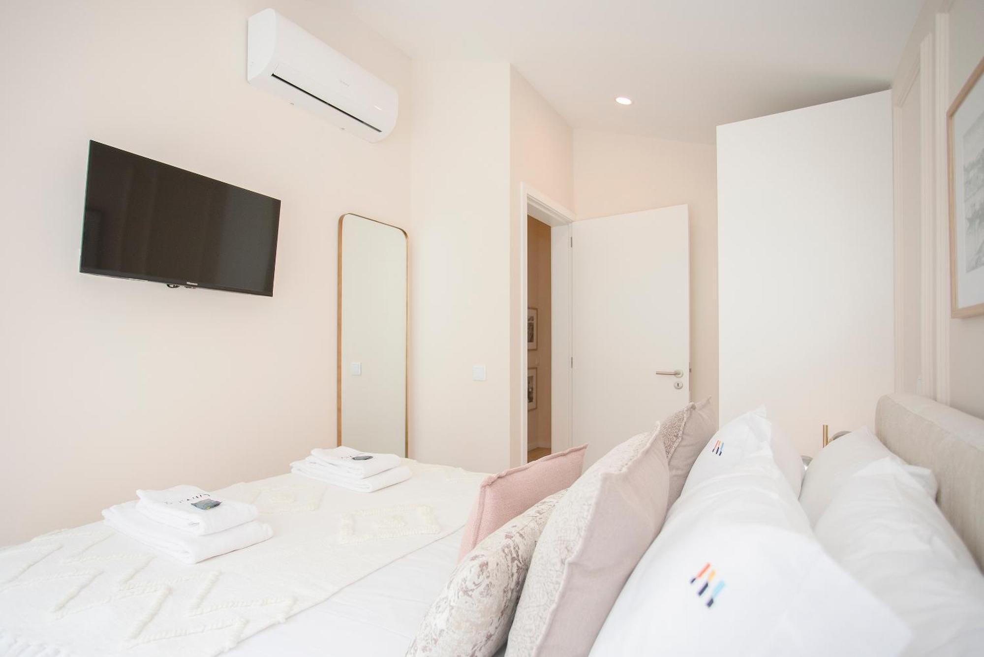 Liiiving In Porto - Soho Urban Retreat Apartment Luaran gambar
