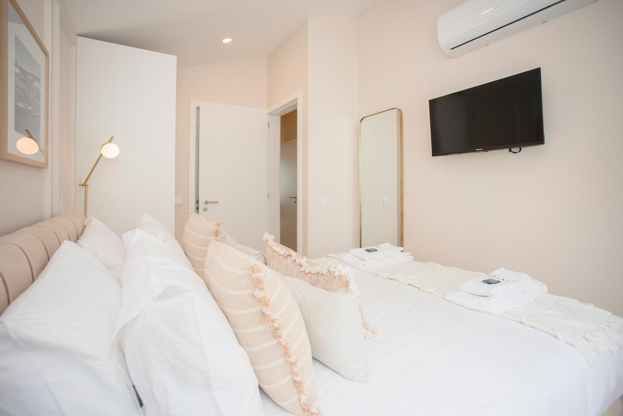 Liiiving In Porto - Soho Urban Retreat Apartment Luaran gambar